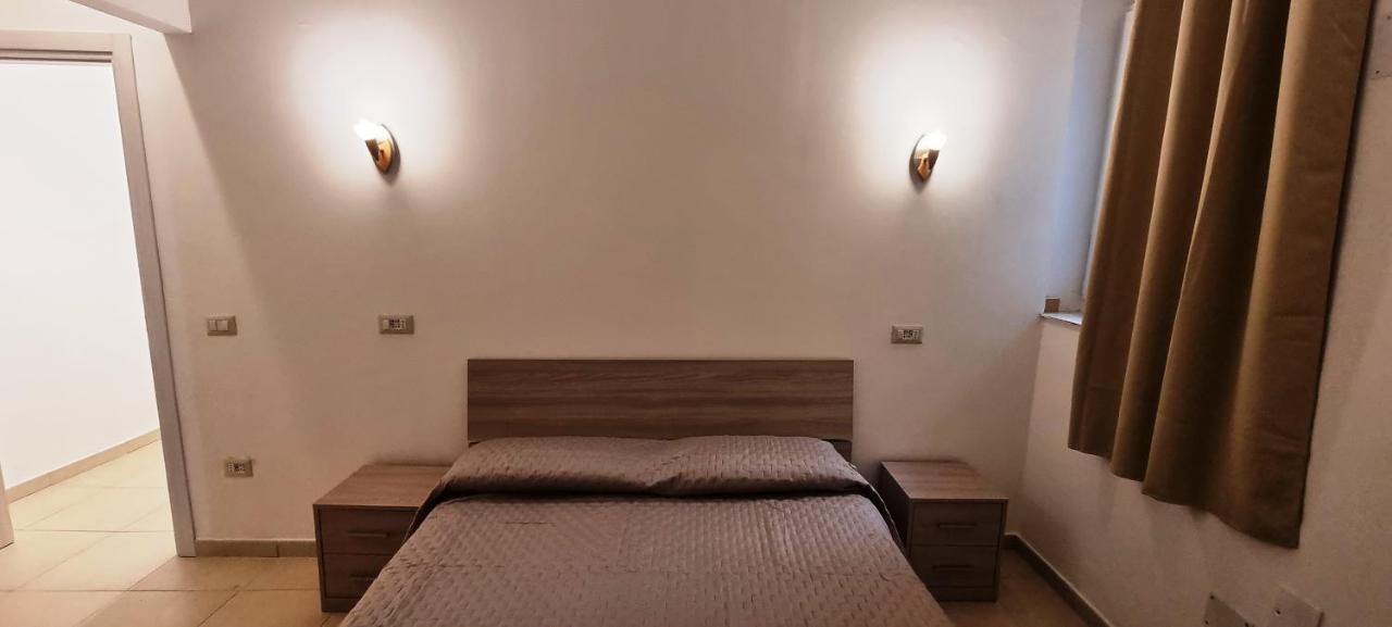 Appartamento Indipendente Carlo Cagliari Bagian luar foto