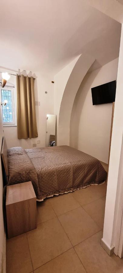 Appartamento Indipendente Carlo Cagliari Bagian luar foto